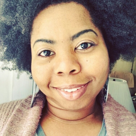 Meet your Posher, Gabriela - Picture 7 of 7